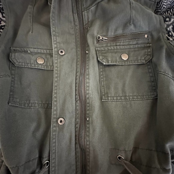 AMERICAN RAG Woman's Aztec Bomber Jacket Khaki Medium - Picture 6 of 7